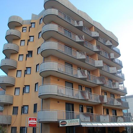 Campus Hotel Μπάρι Εξωτερικό φωτογραφία