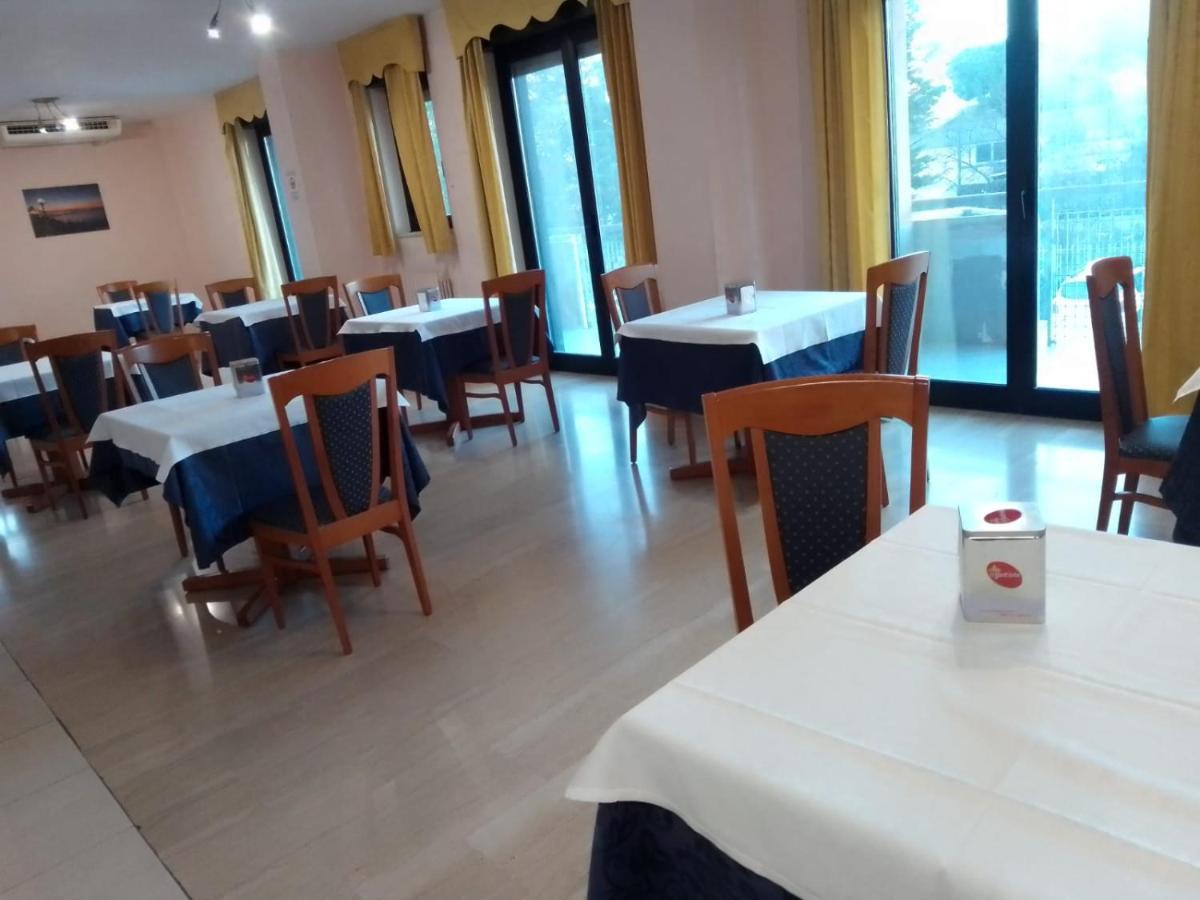 Campus Hotel Μπάρι Εξωτερικό φωτογραφία