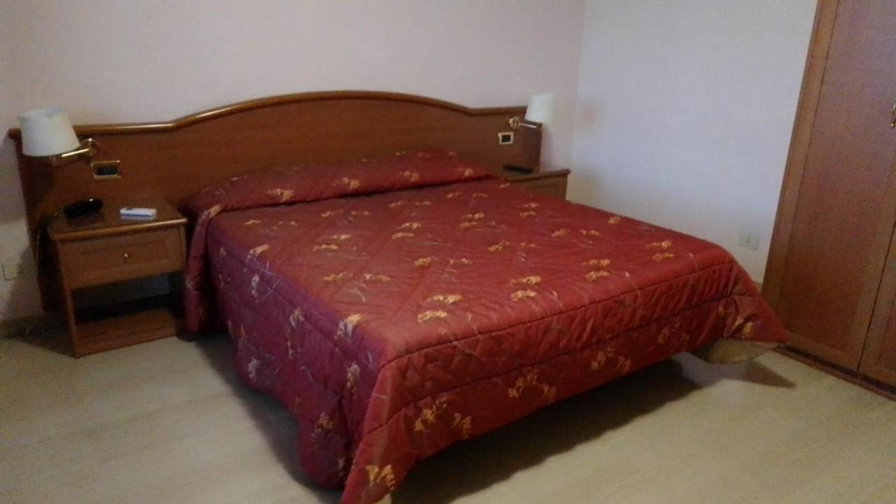 Campus Hotel Μπάρι Εξωτερικό φωτογραφία